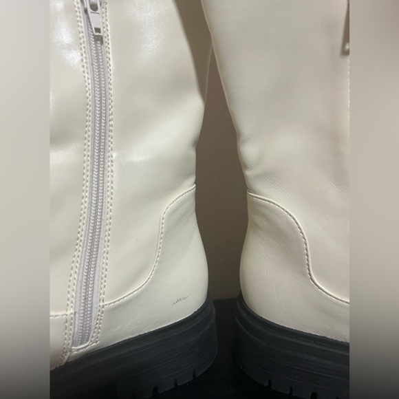 Barely used Just fab Bone color tall black rubber bottom boots- size 8 - Picture 9 of 16